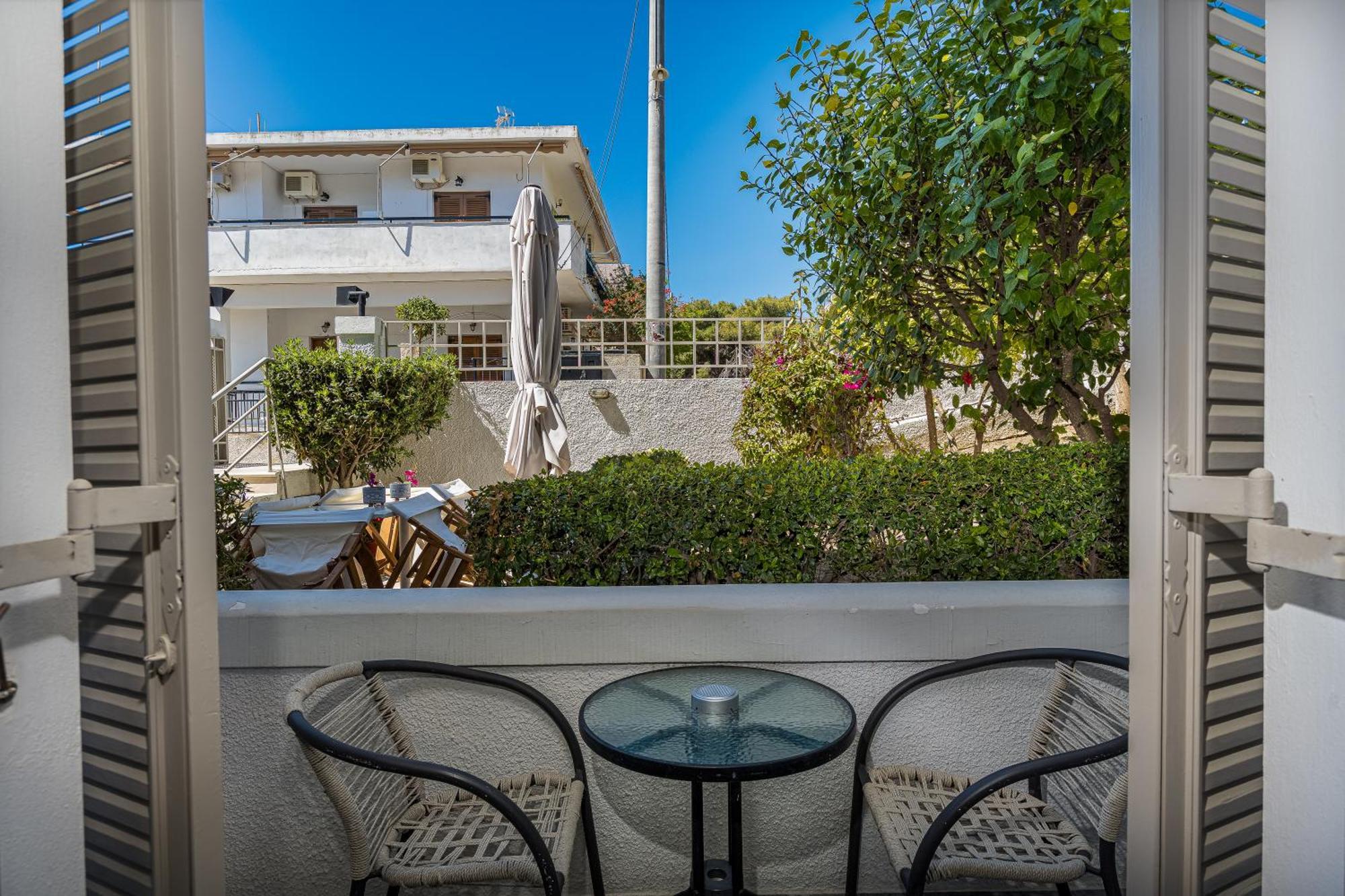 Erato Hotel Agia Marina  Exterior foto